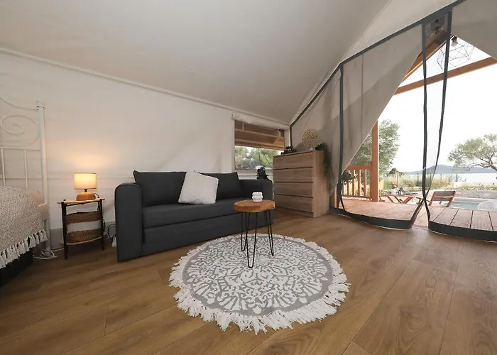 Auras - Glamping Eco Resort