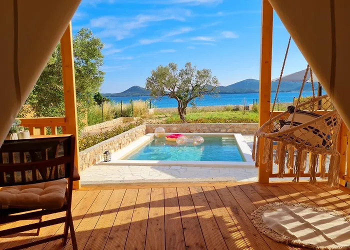 Auras - Glamping Eco Resort